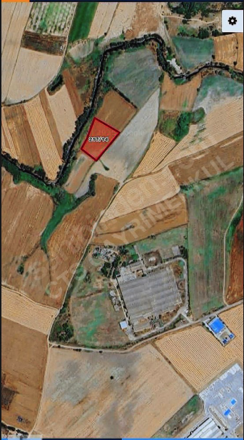 OSB SINIRI SATILIK 8.300 MT TEK TAPU TARLA